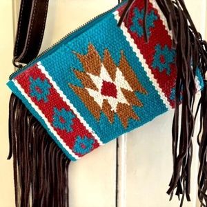 Idyllwind Miranda Lambert 's Antioch Fringe Women's Crossbody Bag